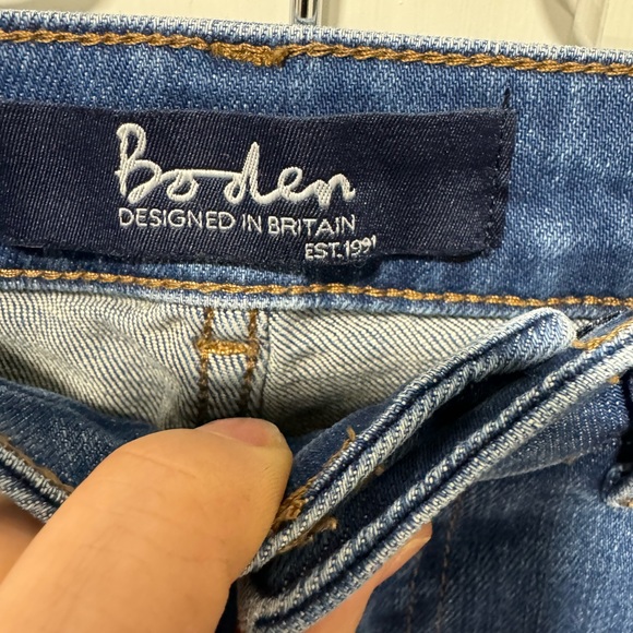 Women’s Boden Cavendish Girlfriend jeans - Picture 2 of 5